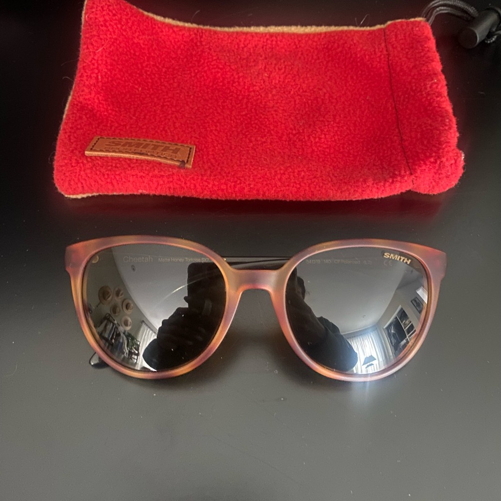 SMITH Tortoise Sunglasses with Red Pouch